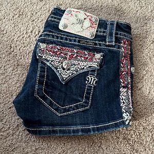 Miss Me Shorts Sz 26